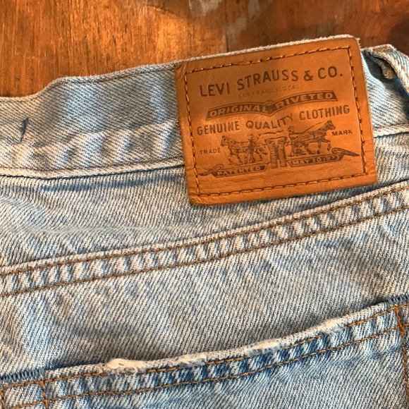 Levi’s Wedgie Fit Jeans - Picture 9 of 10
